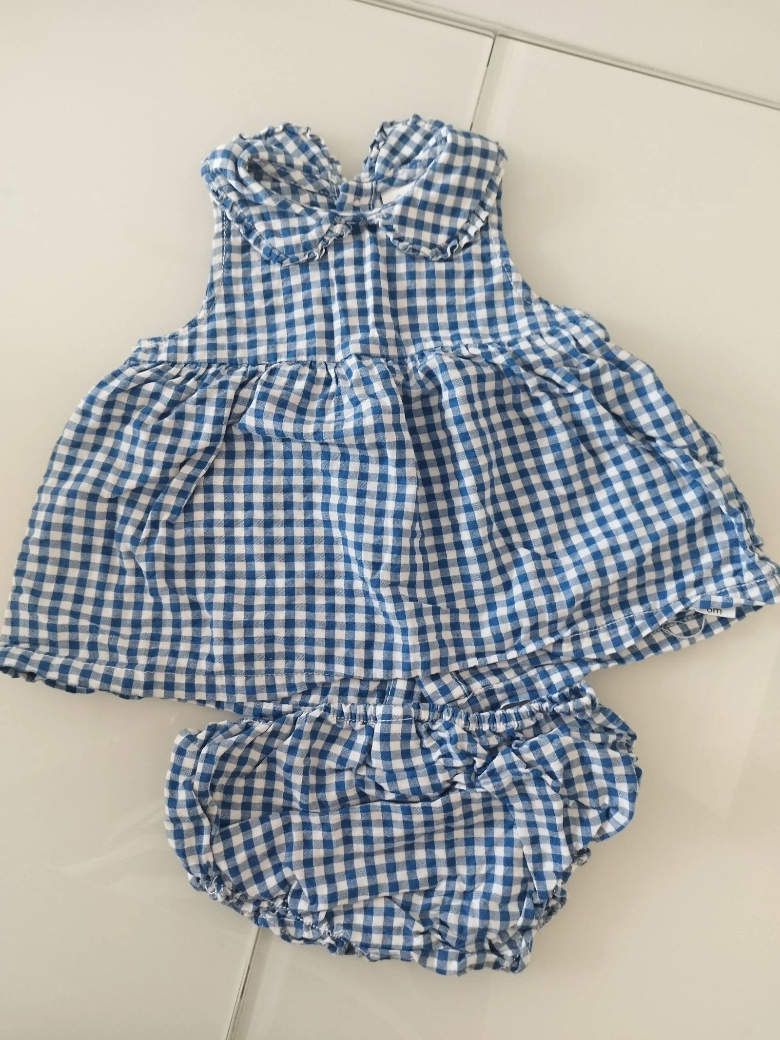 Vestido de bebe verano con cuadros blancos y azules 